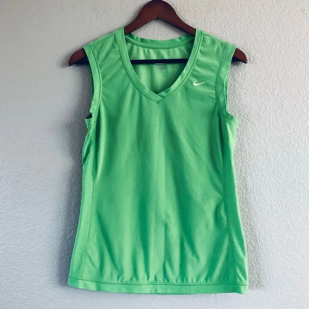 Nike Women’s Green Fit Dry Active Tank Top S